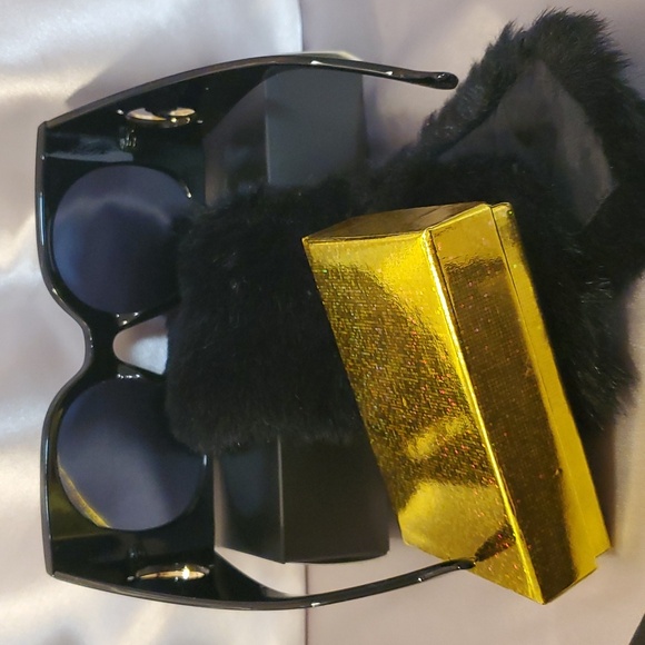 Black Retro Oversized Designer Style Fashion Sunglasses - Picture 6 of 9